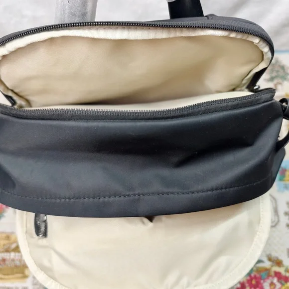 Tumi Voyageur Women's Black Tactical Commuter Backpack - Picture 6 of 8